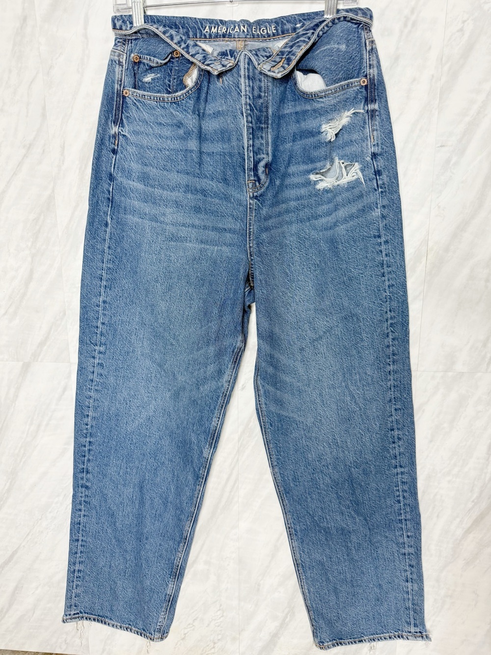 American Eagle Outfitters Light Blue High-Rise Distressed Jeans 12